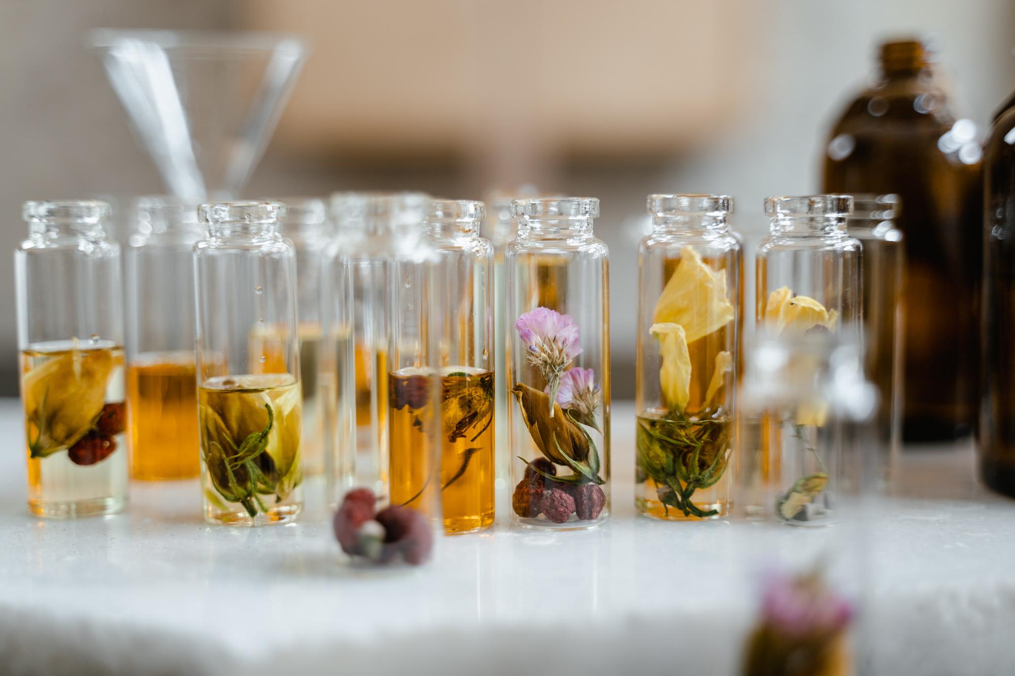 According to the Societé Française des Parfumeurs, there are 7 olfactory families in perfumery divided in 15 subfamilies.