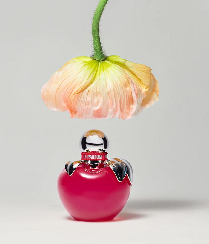 L'addiction au naturel <br> Nina Le Parfum, Nina Ricci
